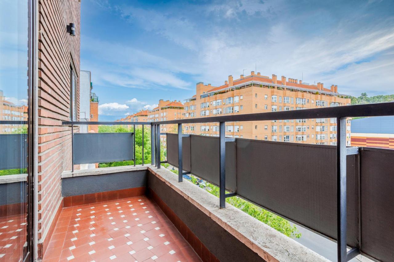 Hotel Acta Madfor Madrid Luaran gambar