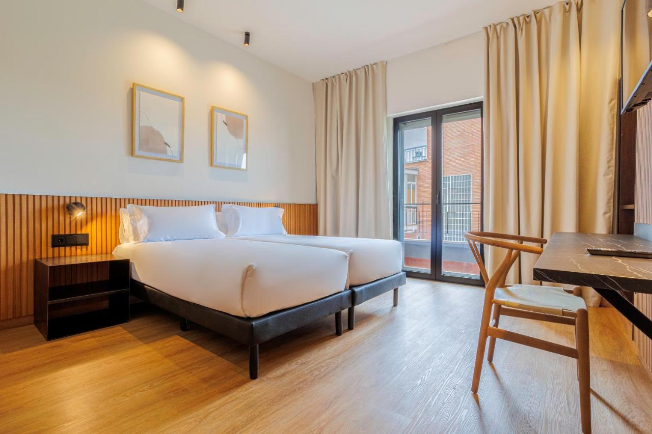 Hotel Acta Madfor Madrid Luaran gambar