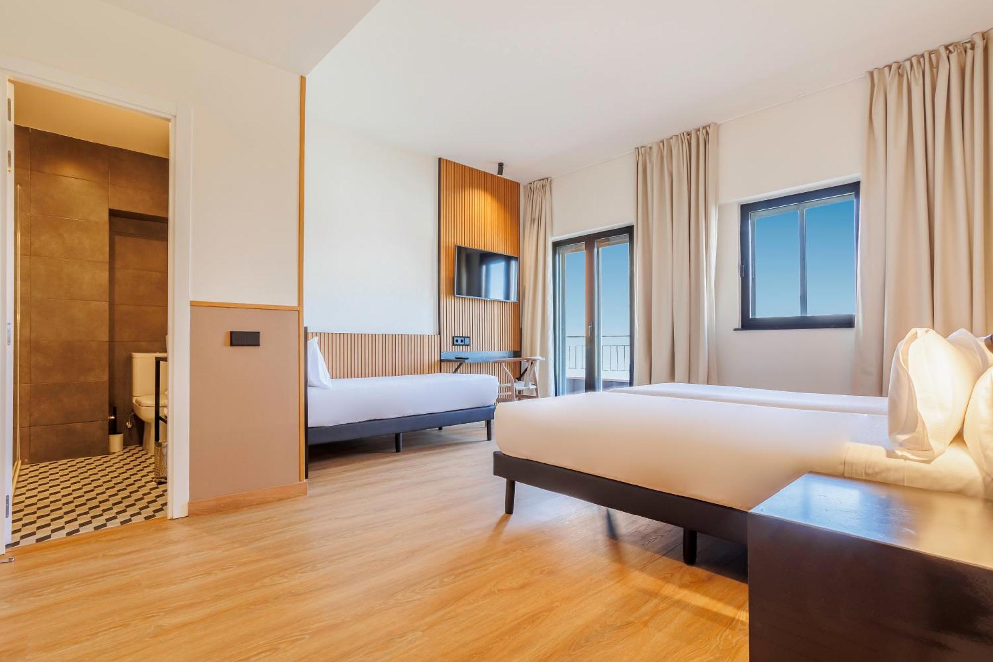 Hotel Acta Madfor Madrid Luaran gambar