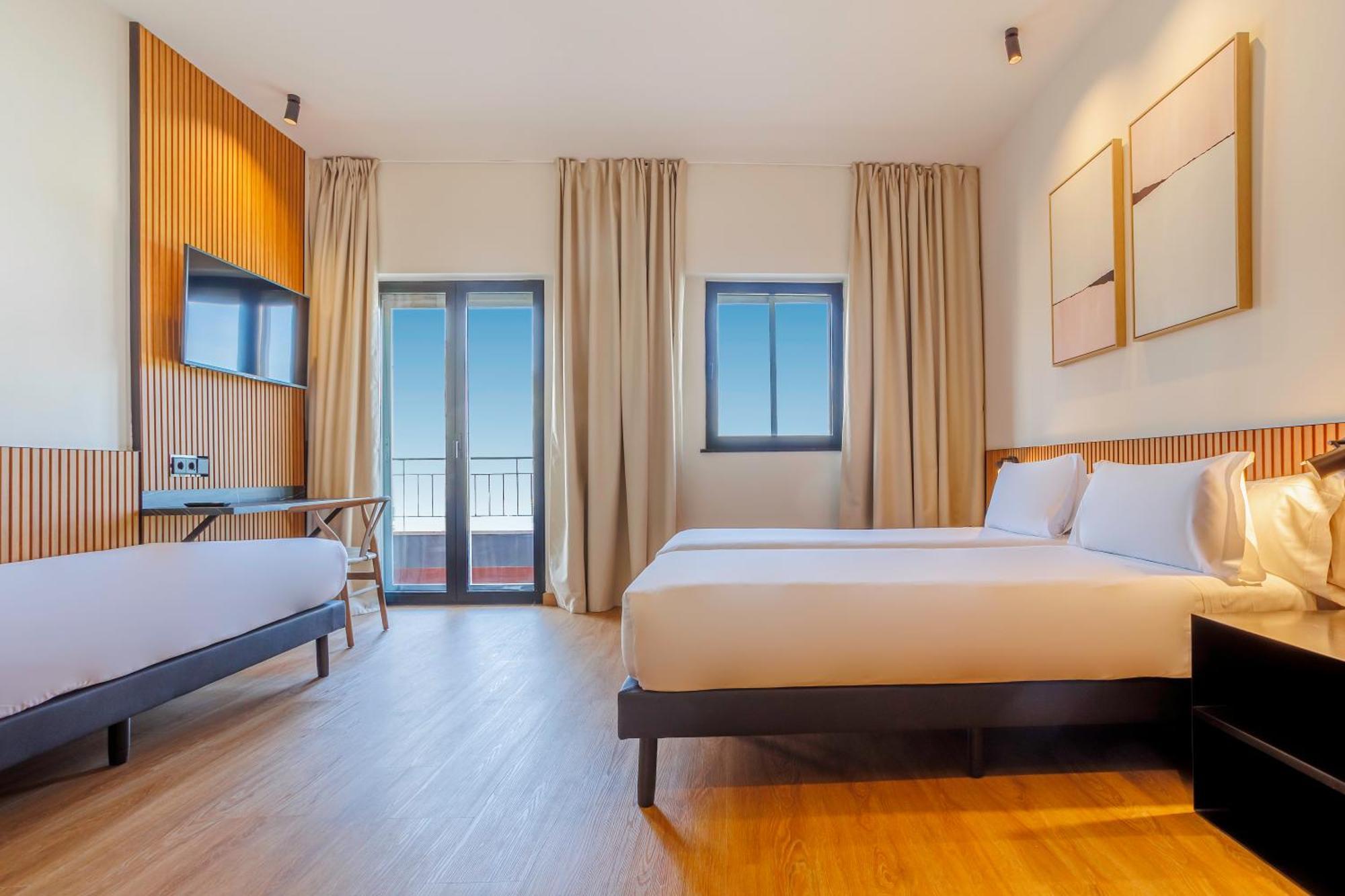 Hotel Acta Madfor Madrid Luaran gambar