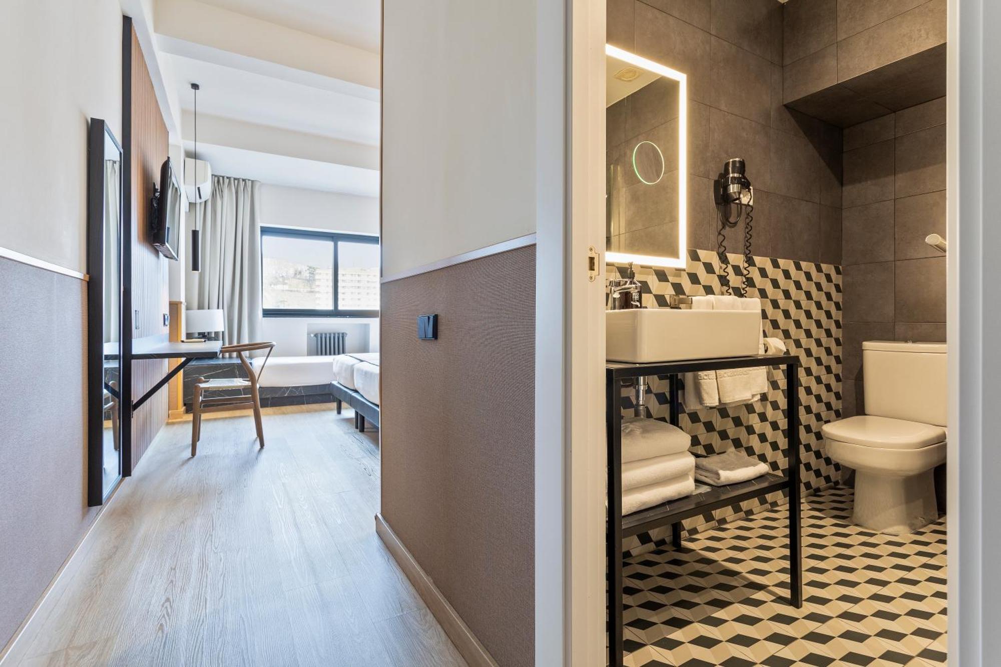 Hotel Acta Madfor Madrid Luaran gambar