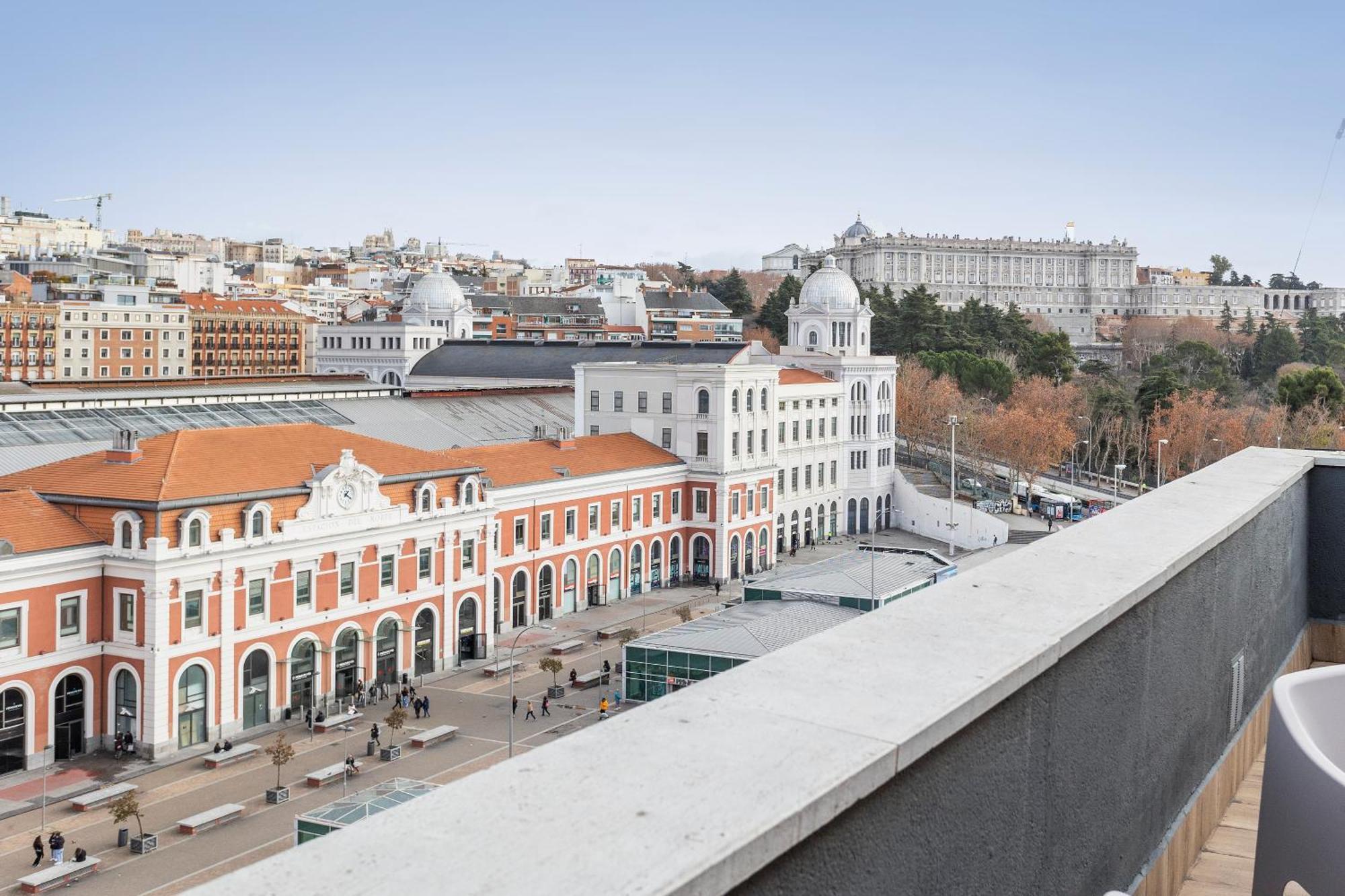 Hotel Acta Madfor Madrid Luaran gambar